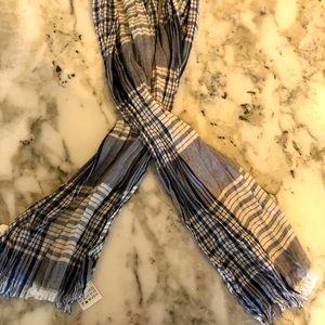 Zara baby scarf 🧣